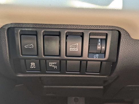 Used 2019 Subaru Ascent Touring w/ Popular Package #2 AWD/4WD image 29
