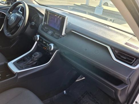 Used 2025 Toyota RAV4 XLE FWD image 6