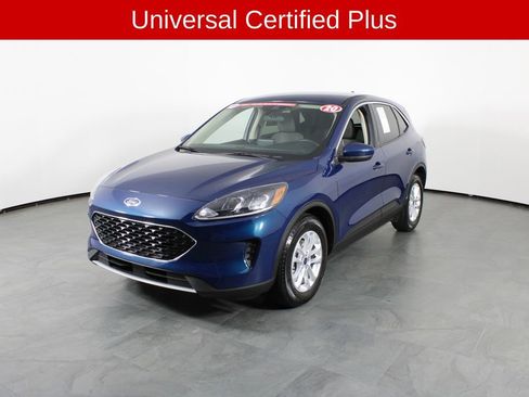 Used 2020 Ford Escape SE image 2
