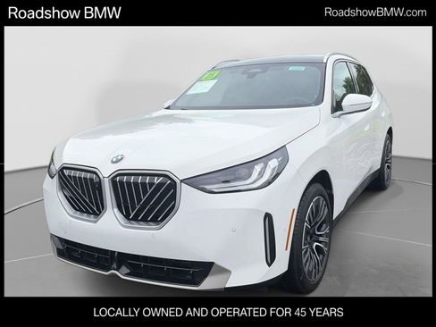Used 2025 BMW X3 xDrive30i AWD/4WD image 1