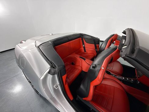 Used 2015 Ferrari California T RWD image 26
