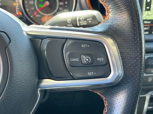 Used 2021 Jeep Gladiator Mojave AWD/4WD image 13