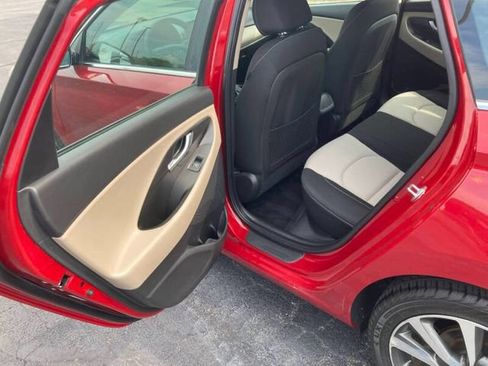 Used 2020 Hyundai Elantra GT FWD image 20