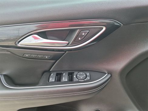 Used 2023 Buick Envision Essence image 13