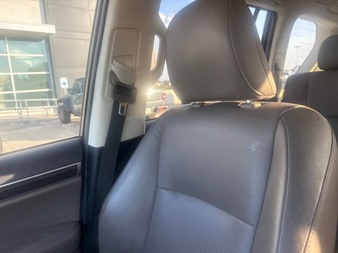 Used 2021 Lexus GX 460 Luxury w/ Off Road Package AWD/4WD image 14