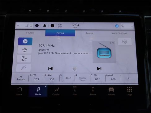 New 2023 Jeep Grand Cherokee L Limited w/ Luxury Tech Group II image 13