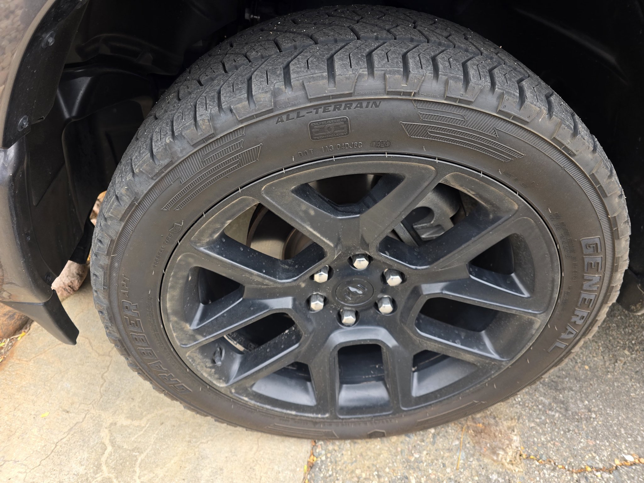 Used 2022 RAM 1500 Laramie AWD/4WD image 18