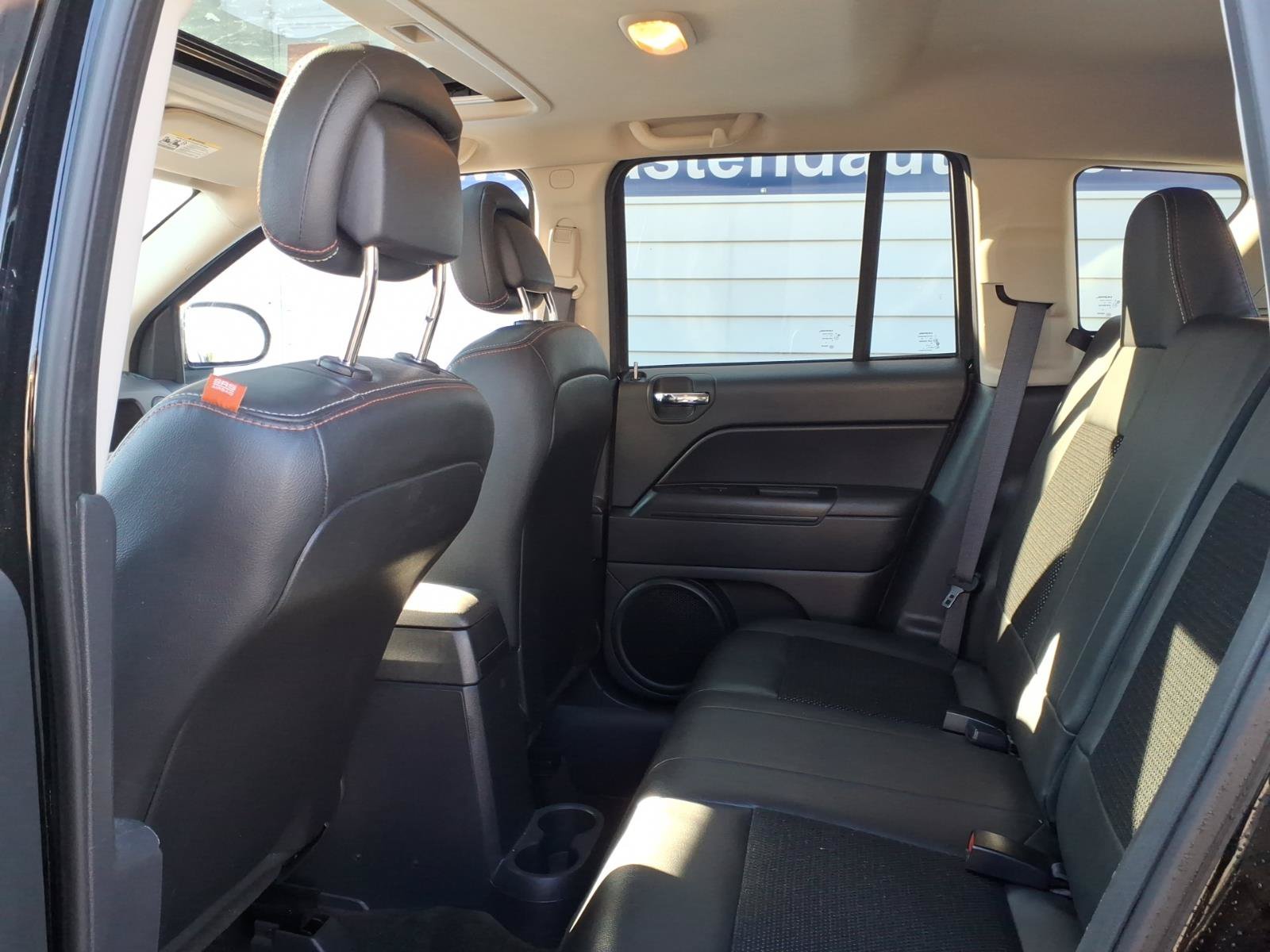 Used 2016 Jeep Compass Sport AWD/4WD image 9