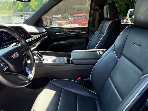 Used 2023 Cadillac Escalade Sport w/ LPO, ONYX Package AWD/4WD image 22