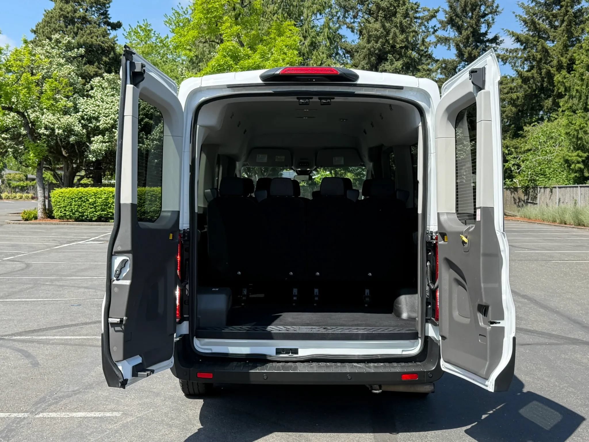 Used 2024 Ford Transit 350 XLT RWD image 28