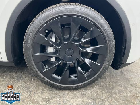 Used 2021 Tesla Model Y Long Range AWD/4WD image 79