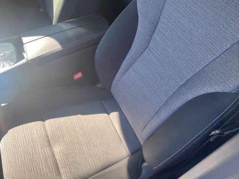 Used 2023 Nissan Rogue SV image 10