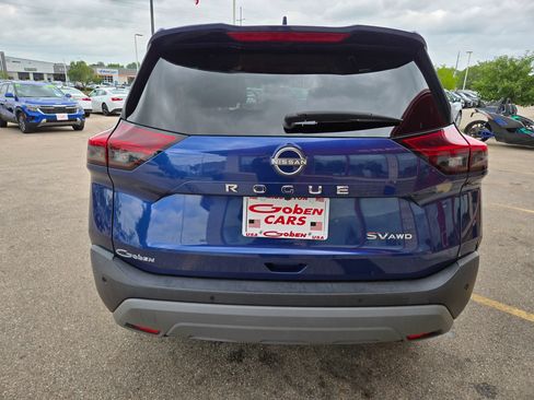 Used 2023 Nissan Rogue SV AWD/4WD image 5