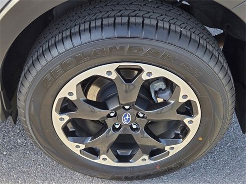 Used 2023 Subaru Crosstrek 2.0i Premium image 11