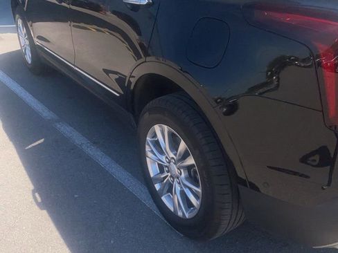 Used 2020 Cadillac XT5 Premium Luxury image 4