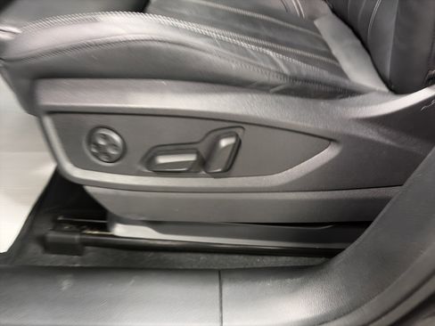 Used 2023 Audi Q5 2.0T Prestige w/ Prestige Package image 14