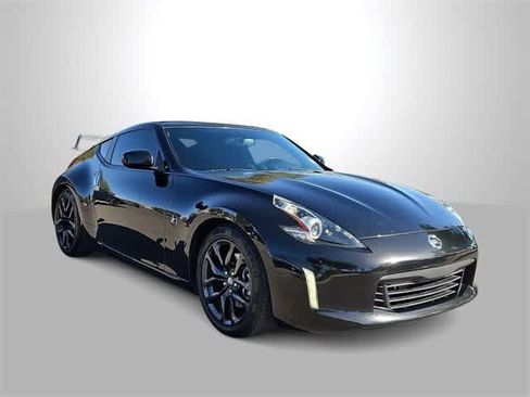 Used 2019 Nissan 370Z image 2