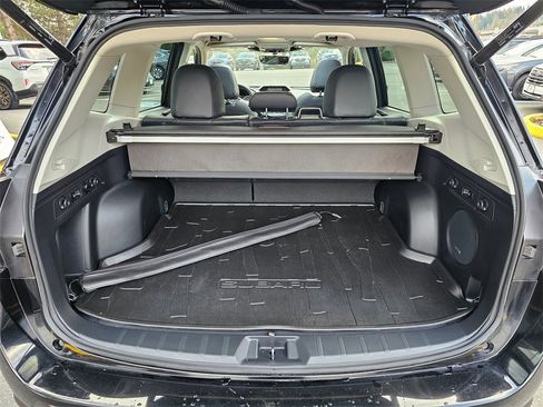 Used 2023 Subaru Forester Limited image 14