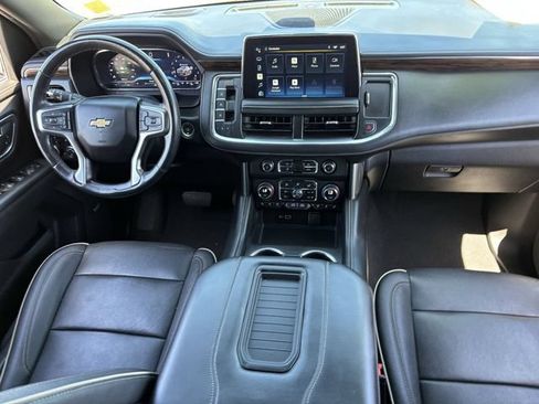 Used 2022 Chevrolet Tahoe Premier AWD/4WD image 14