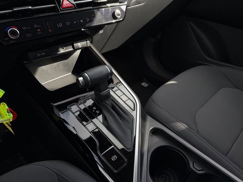 New 2026 Kia Niro LX image 20