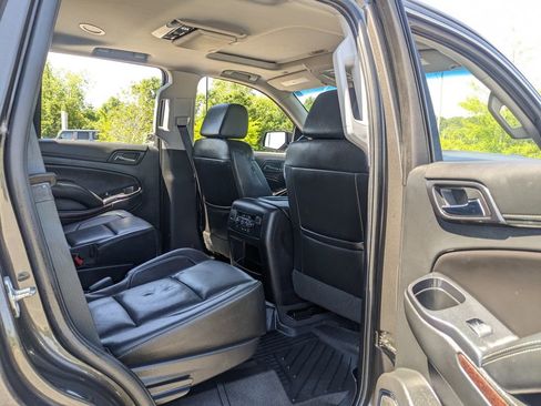 Used 2019 GMC Yukon SLT w/ Open Road Package RWD image 54