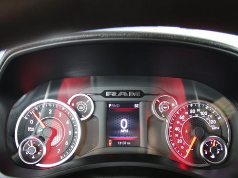 Used 2026 RAM 2500 Tradesman AWD/4WD image 19