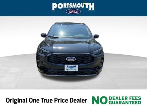 New 2025 Ford Escape ST-Line Elite w/ Premium Technology Package image 10