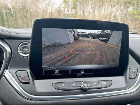 Used 2023 Chevrolet Blazer LT image 27