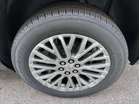 New 2026 GMC Acadia Denali w/ Super Cruise Package image 11