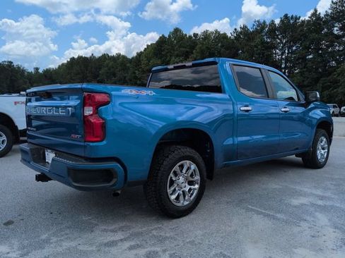 Used 2023 Chevrolet Silverado 1500 RST AWD/4WD image 4