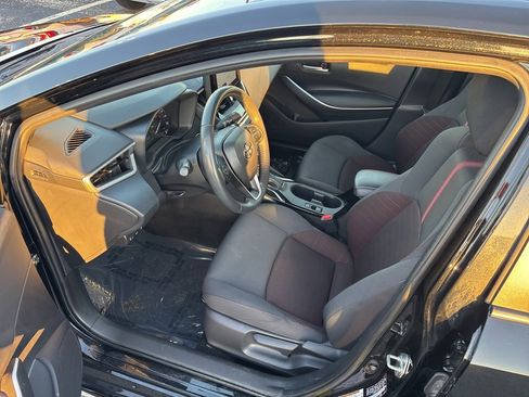Used 2024 Toyota Corolla SE w/ Convenience Package image 9