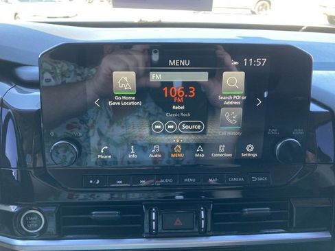 Used 2022 Nissan Pathfinder SL image 22