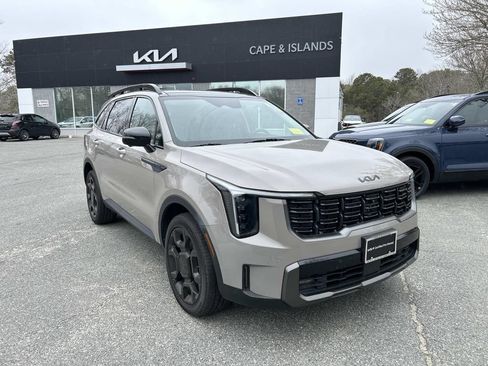Used 2025 Kia Sorento SX AWD/4WD image 2