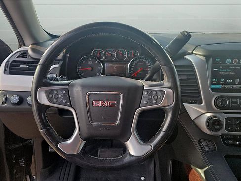 Used 2019 GMC Yukon SLT AWD/4WD image 12