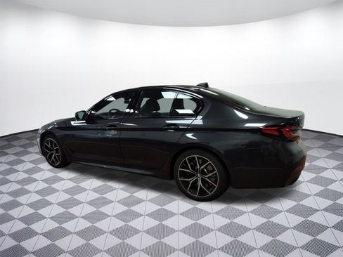 Used 2022 BMW 540i xDrive w/ M Sport Package image 3