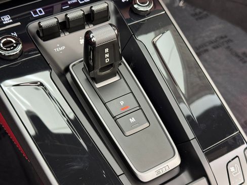 Used 2025 Porsche 911 Carrera image 34