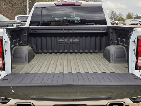 New 2026 GMC Sierra 1500 Elevation image 7