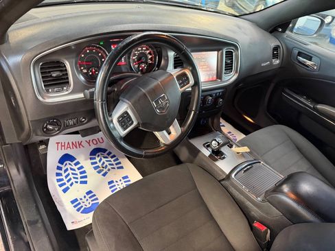 Used 2014 Dodge Charger SXT RWD image 17