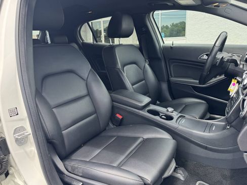 Used 2016 Mercedes-Benz GLA 250 4MATIC image 10