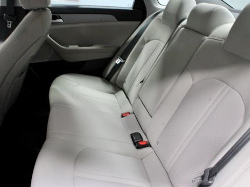 Used 2019 Hyundai Sonata SE FWD image 21
