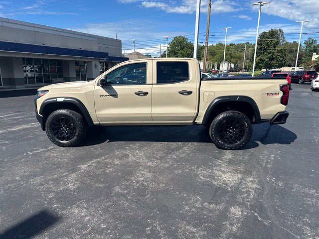 Used 2024 Chevrolet Colorado Trail Boss w/ Advanced Trailering Package AWD/4WD image 5