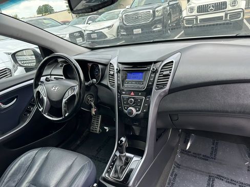 Used 2013 Hyundai Elantra GT w/ Style Pkg FWD image 17