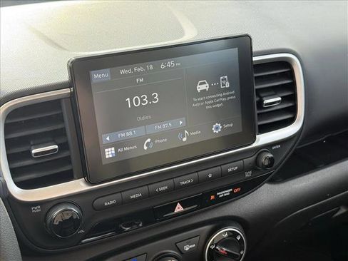 New 2026 Hyundai Venue SE image 14