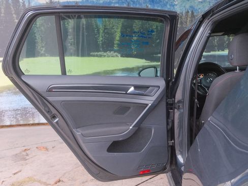 Used 2017 Volkswagen GTI Sport image 32