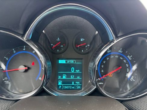 Used 2016 Chevrolet Cruze LT w/ Sun And Sound Package image 33