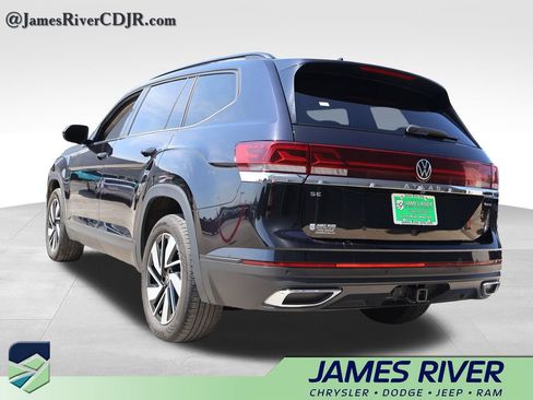 Used 2026 Volkswagen Atlas SE AWD/4WD image 3