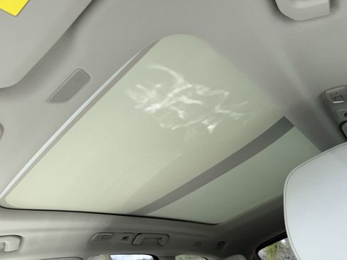 Used 2025 Volvo XC60 T8 Plus w/ Protection Package Premier image 10