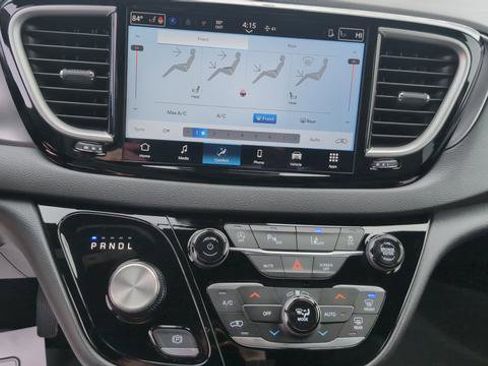 New 2026 Chrysler Voyager LX image 16