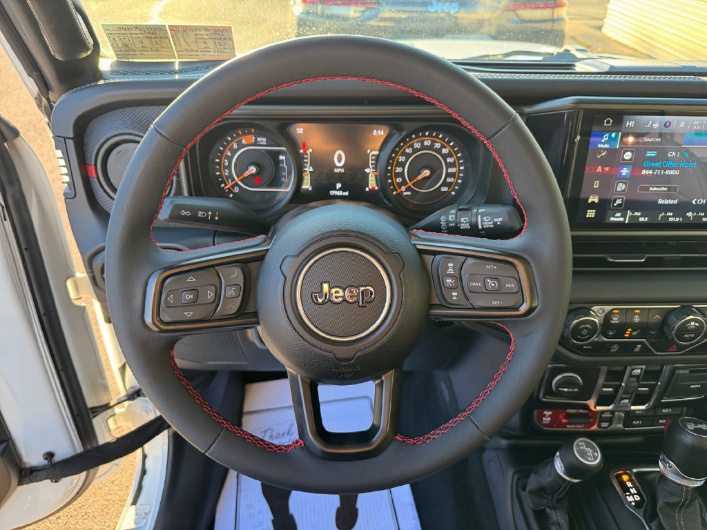 Used 2024 Jeep Wrangler Unlimited Rubicon w/ Technology Group AWD/4WD image 15