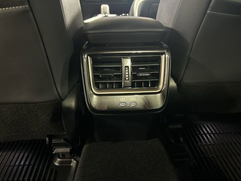 Used 2024 Toyota Crown Platinum image 23